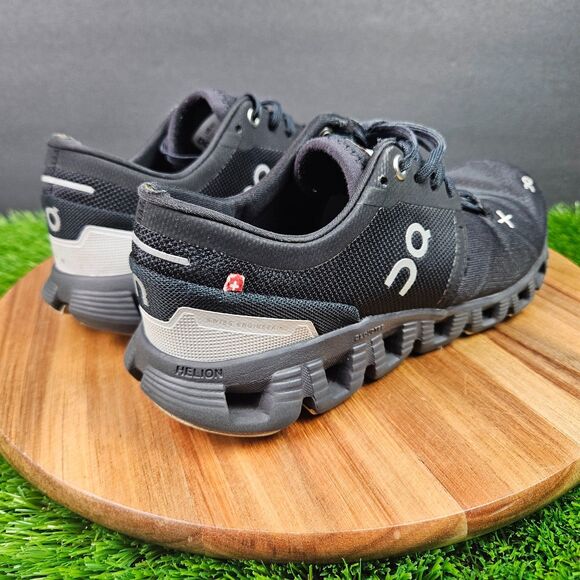 On Cloud X 3 Womens Size 7 Black Athletic Running Walking Shoes Sneakers *FLAWS* - Picture 2 of 15
